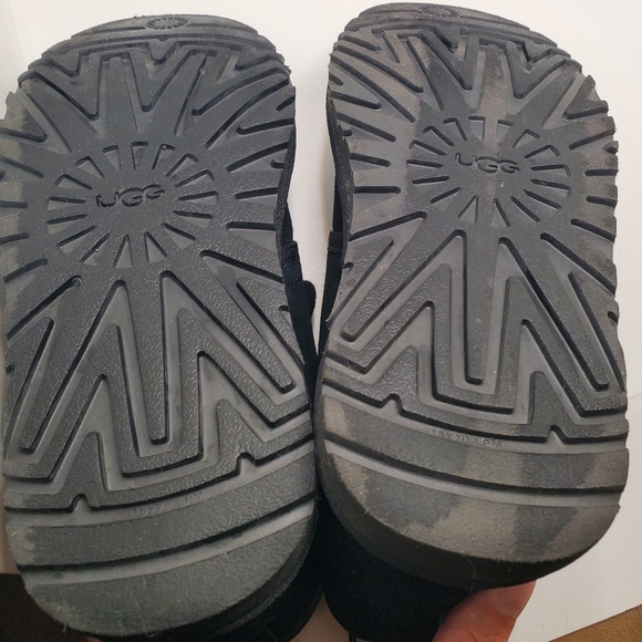 UGG Classic Neumel Chukka Boot Black (1094269) Sz 8 *fits like 8.5 - Picture 6 of 9